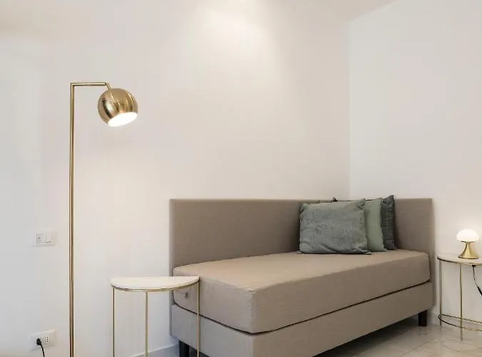Savoia 4* Roma