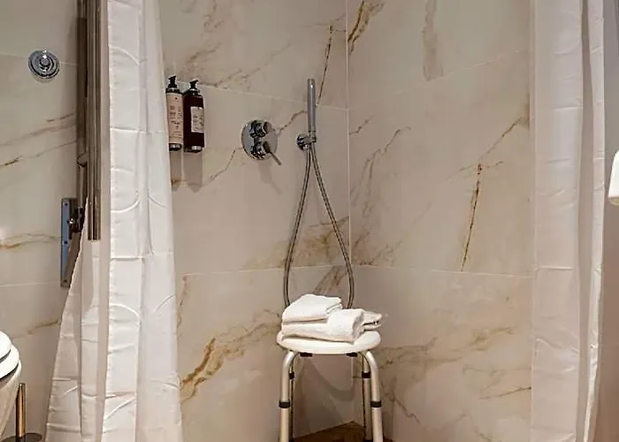 Savoia 4* Roma